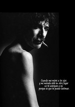 Charly Garcia con la mirada perdida